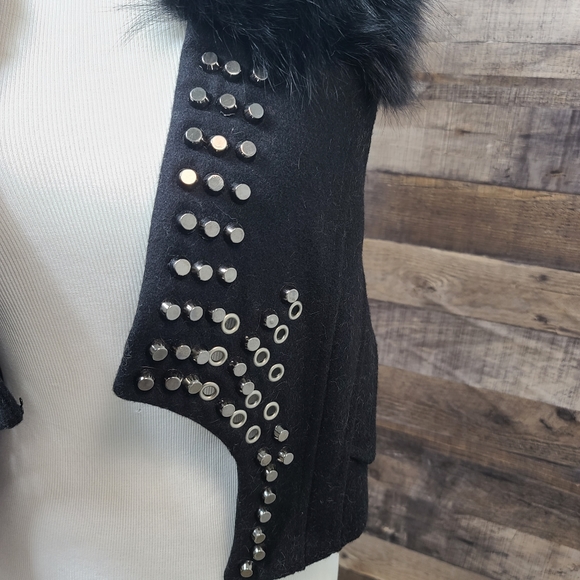 TOV Holy G Inc vest - Picture 5 of 17